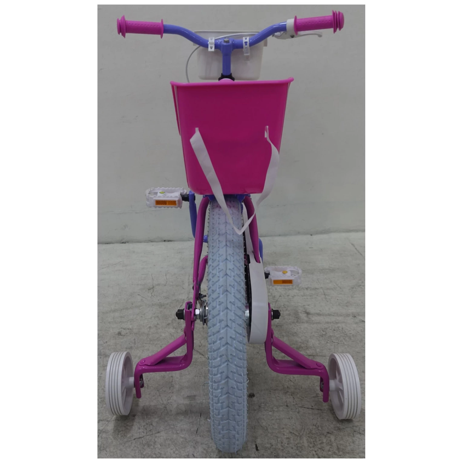 Volare Disney Minnie Cutest Ever! Fiets - 16 Inch - Roze 5 Volare Disney Minnie Cutest Ever! Fiets - 16 Inch - Roze - Afbeelding 3