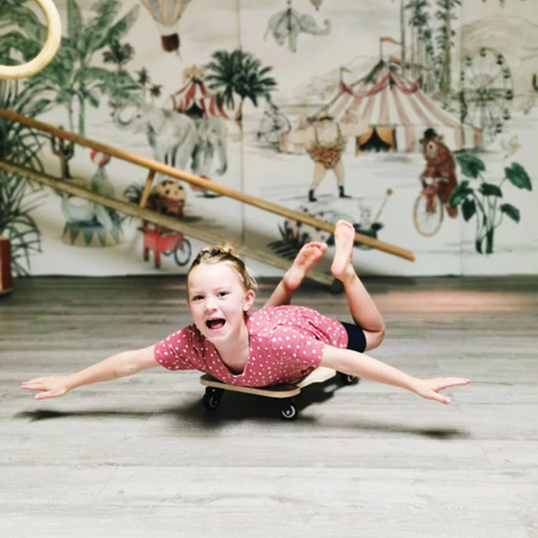 Small Foot - Houten Rollerbord Blauw 11 Small Foot - Houten Rollerbord Blauw - Afbeelding 9